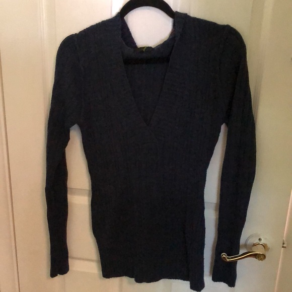 2 Hooded sweaters Size medium - Picture 4 of 5